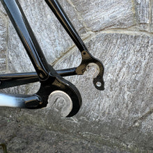 Load image into Gallery viewer, Colnago C40 HP Mapei Squadra Corse