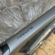 Load image into Gallery viewer, Trek Madone 9.8