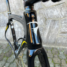 Load image into Gallery viewer, Pinarello Dogma 65.1 Think 2