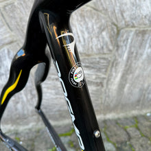 Load image into Gallery viewer, Pinarello Dogma 65.1 Think 2
