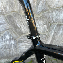 Load image into Gallery viewer, Pinarello Dogma 65.1 Think 2