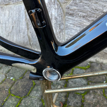Load image into Gallery viewer, Pinarello Dogma 65.1 Think 2