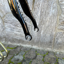 Load image into Gallery viewer, Pinarello Dogma 65.1 Think 2