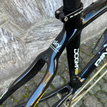 Load image into Gallery viewer, Pinarello Dogma 65.1 Think 2