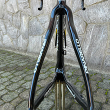 Load image into Gallery viewer, Pinarello Dogma 65.1 Think 2
