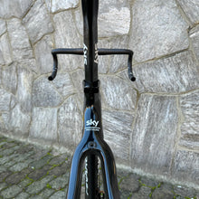 Load image into Gallery viewer, Pinarello Dogma 65.1 Think 2