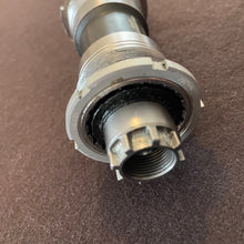 Load image into Gallery viewer, Shimano Dura Ace 7700