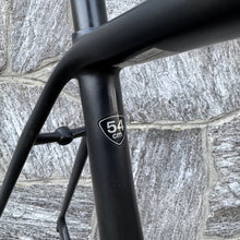 Carica l'immagine nel visualizzatore di Gallery, Specialized S-Works Tarmac SL5