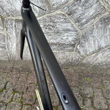 Carica l'immagine nel visualizzatore di Gallery, Specialized S-Works Tarmac SL5