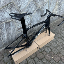 Load image into Gallery viewer, Specialized S-Works Venge Vias