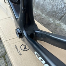 Load image into Gallery viewer, Specialized S-Works Venge Vias