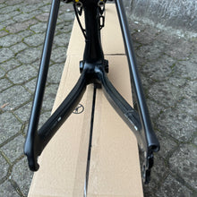 Load image into Gallery viewer, Specialized S-Works Venge Vias