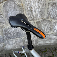 Load image into Gallery viewer, Trek 5200 US Postal Service