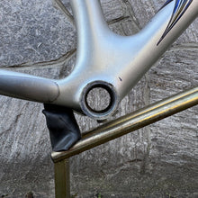 Load image into Gallery viewer, Trek 5200 US Postal Service