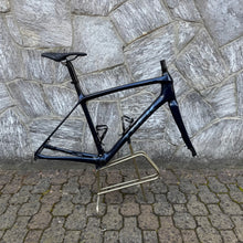 Load image into Gallery viewer, Trek Emonda SLR Disc
