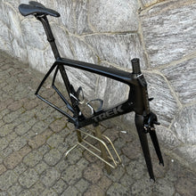 Load image into Gallery viewer, Trek Madone 5.9 H2