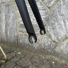 Load image into Gallery viewer, Trek Madone 5.9 H2