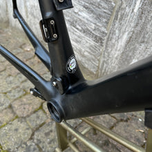 Load image into Gallery viewer, Trek Madone 5.9 H2