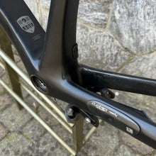 Load image into Gallery viewer, Trek Madone 5.9 H2