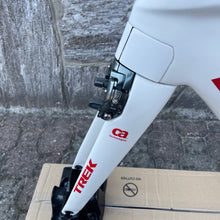 Load image into Gallery viewer, Trek Madone 9.9 RSL