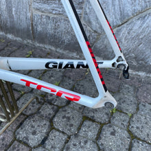 Load image into Gallery viewer, Giant TCR Advanced SL