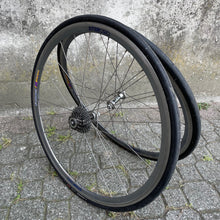 Carica l'immagine nel visualizzatore di Gallery, Ambrosio Futura - Frm Hubs