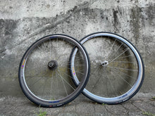 Carica l'immagine nel visualizzatore di Gallery, Ambrosio Futura - Frm Hubs