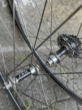 Carica l'immagine nel visualizzatore di Gallery, Ambrosio Futura - Frm Hubs