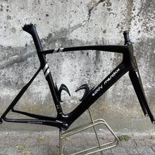 Carica l'immagine nel visualizzatore di Gallery, Eddy Merckx San Remo 76