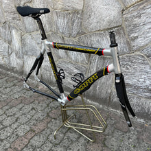 Carica l'immagine nel visualizzatore di Gallery, Fausto Coppi Carbon Evolution by Columbus