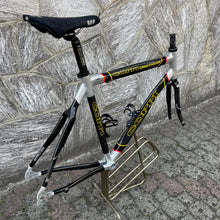 Carica l'immagine nel visualizzatore di Gallery, Fausto Coppi Carbon Evolution by Columbus