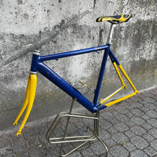 Load image into Gallery viewer, Narcisi by Columbus