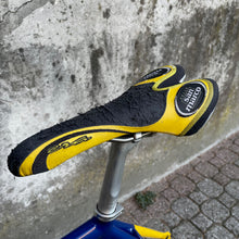 Load image into Gallery viewer, Narcisi by Columbus