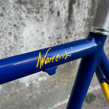 Load image into Gallery viewer, Narcisi by Columbus