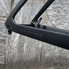 Load image into Gallery viewer, Trek Madone SLR 7 Disc
