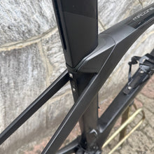 Load image into Gallery viewer, Trek Madone SLR 7 Disc
