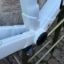 Load image into Gallery viewer, Colnago C64
