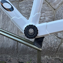 Load image into Gallery viewer, Colnago C64
