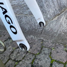 Load image into Gallery viewer, Colnago C64
