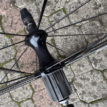 Carica l&#39;immagine nel visualizzatore di Gallery, Mavic Cosmic Carbone SL
