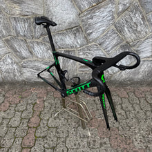 Load image into Gallery viewer, Scott Foil Team Issue HMX
