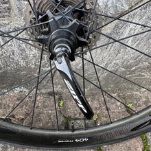 Load image into Gallery viewer, Zipp 404 Firecrest
