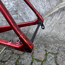 Load image into Gallery viewer, Colnago C64 Disc
