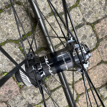 Load image into Gallery viewer, Shimano Dura Ace C40 WH-9170
