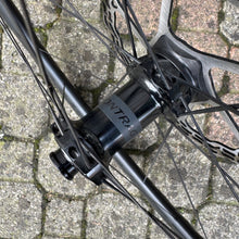 Load image into Gallery viewer, Bontrager Aeolus PRO 37
