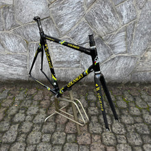 Carica l'immagine nel visualizzatore di Gallery, Colnago C40 B-Stay
