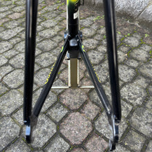 Carica l'immagine nel visualizzatore di Gallery, Colnago C40 B-Stay
