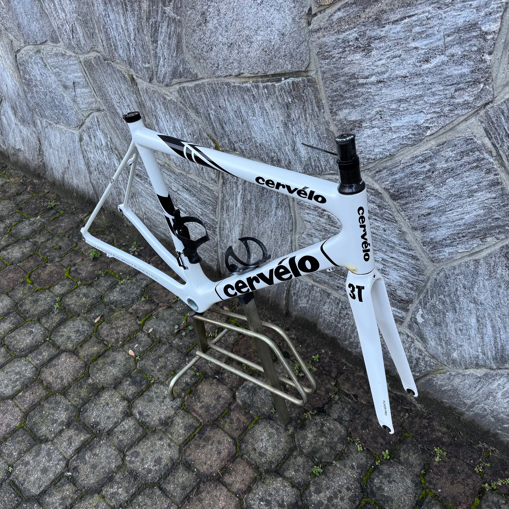 Cervelo R3 – Bike Square | Premium Cycling Components