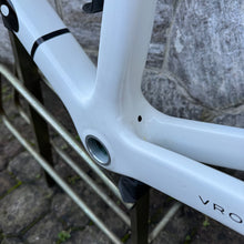 Carica l'immagine nel visualizzatore di Gallery, Cervelo R3
