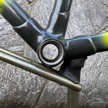 Load image into Gallery viewer, Colnago C40 B-Stay
